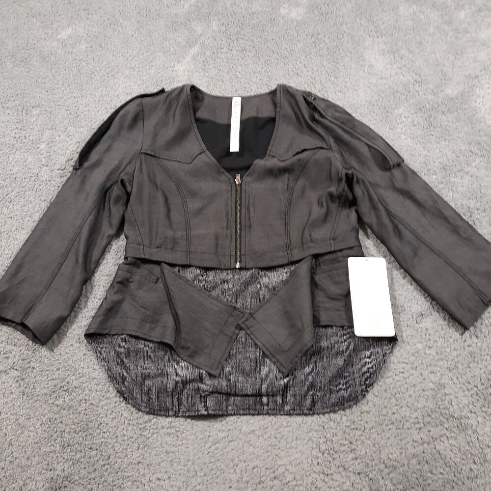 Lululemon Tranquility Jacket Womens Size 4 Lyocell NEW